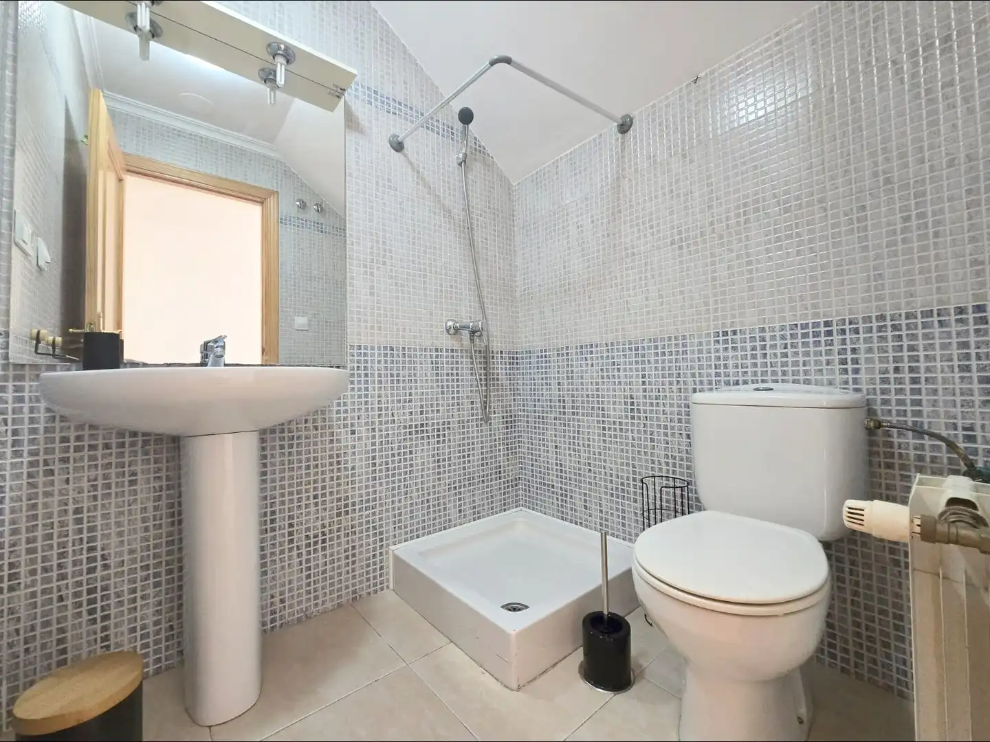 Badezimmer von Einfamilien-Reihenhaus zum Verkauf in Hondón de los Frailes mit Terrasse, Möbliert und Balkon
