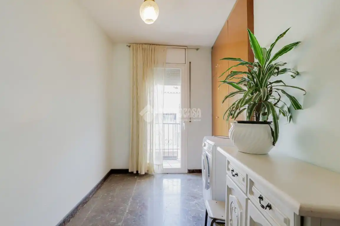Piso en venta en Rubí con Calefacción, Parquet y Amueblado