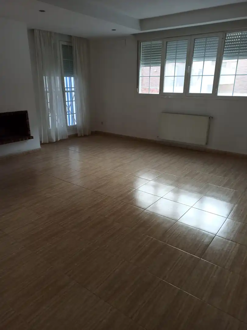 Casa o xalet en venda a Calle Libra, Parla Este