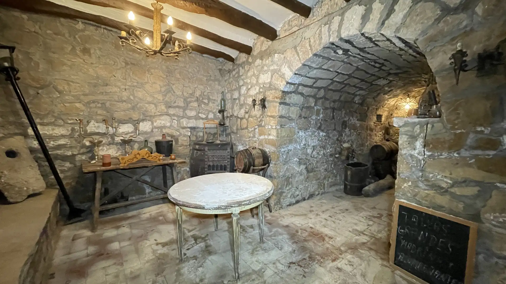 Houses for sale in Cervià de Les Garrigues  with Private garden, Terrace and Furnished