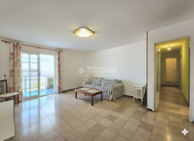 Piso en Venta en Chimisay - Las Delicias - Miramar