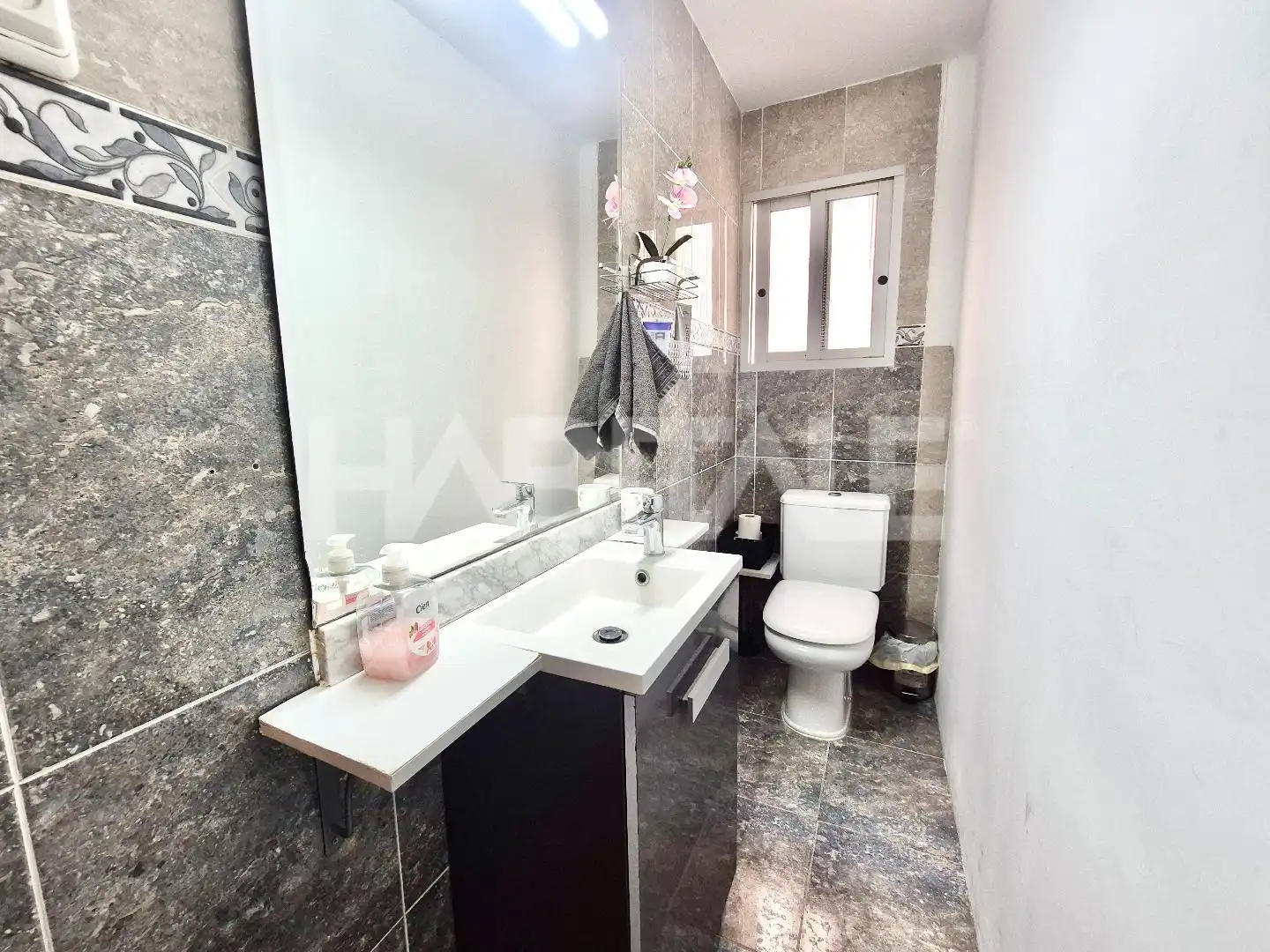 Badezimmer von Wohnung zum Verkauf in Valencia mit Möbliert