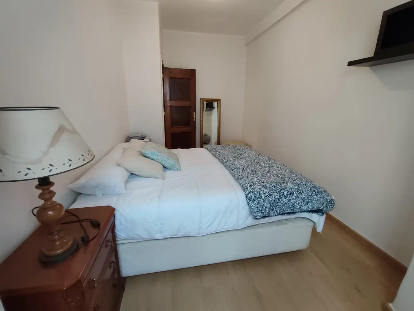 Bedroom of Flat for rent in Vigo   with Heating, Furnished and Oven