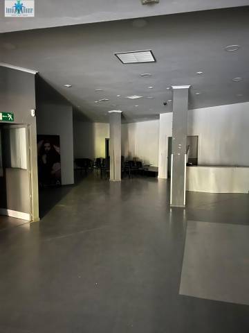 Local comercial en Alquiler en Universidad