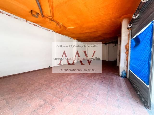 Local comercial en Alquiler en Avinguda de Catalunya en Can Clos - Pinetons