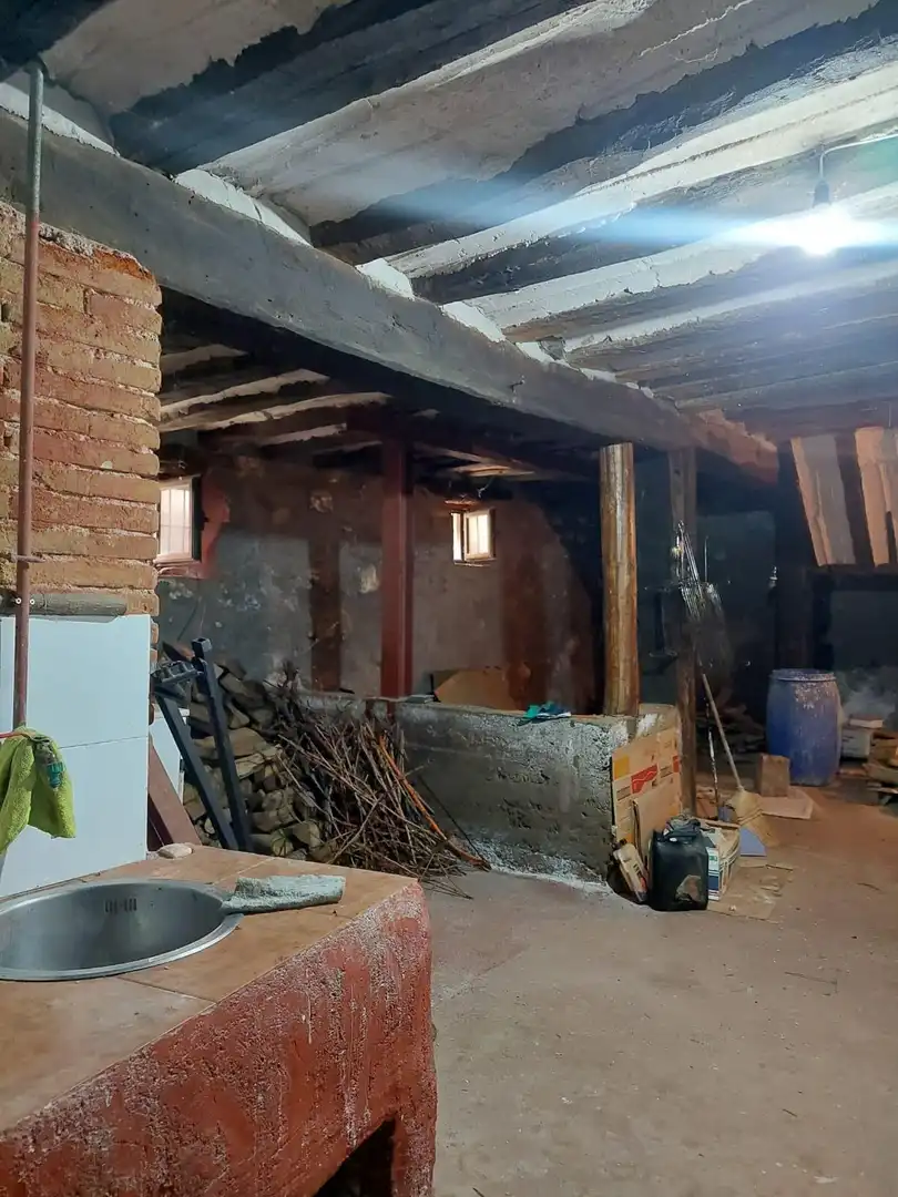Casa adosada en venda en Camprovín