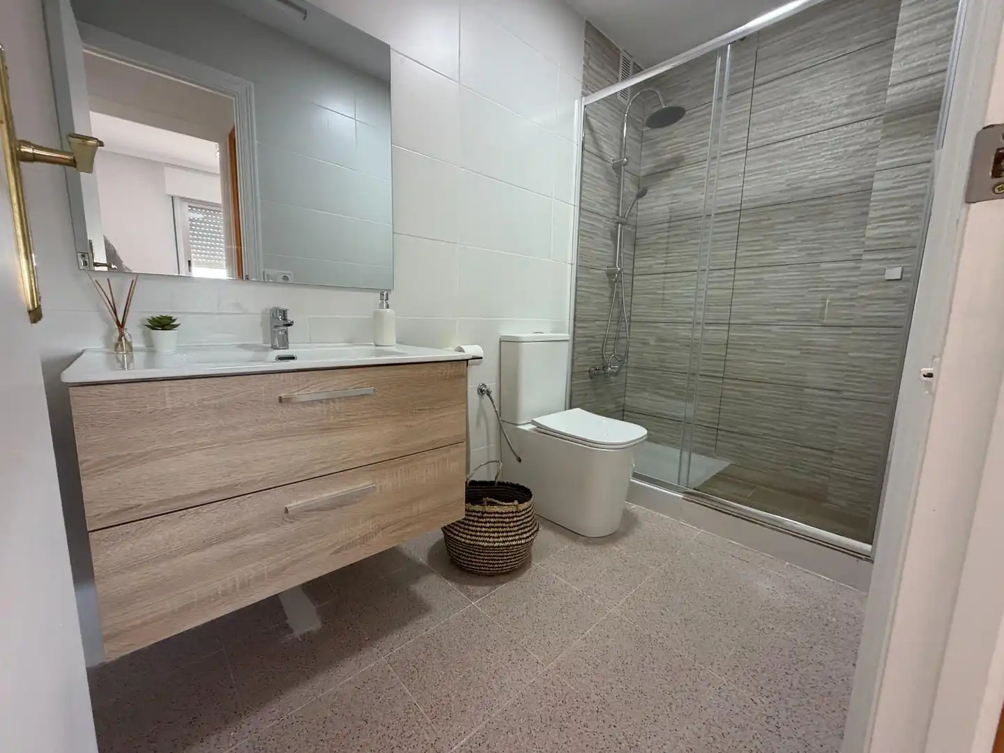 Bathroom of Apartments for rent in Santa Pola  with Air Conditioner, Heating and Terrace