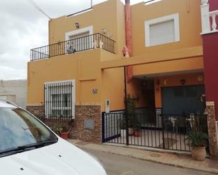 Exterior view of Single-family semi-detached for sale in  Almería Capital