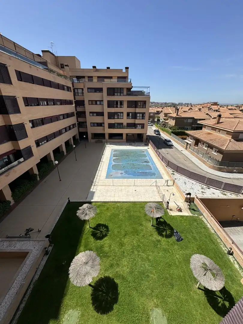 Piscina de Pis de lloguer en Guadalajara