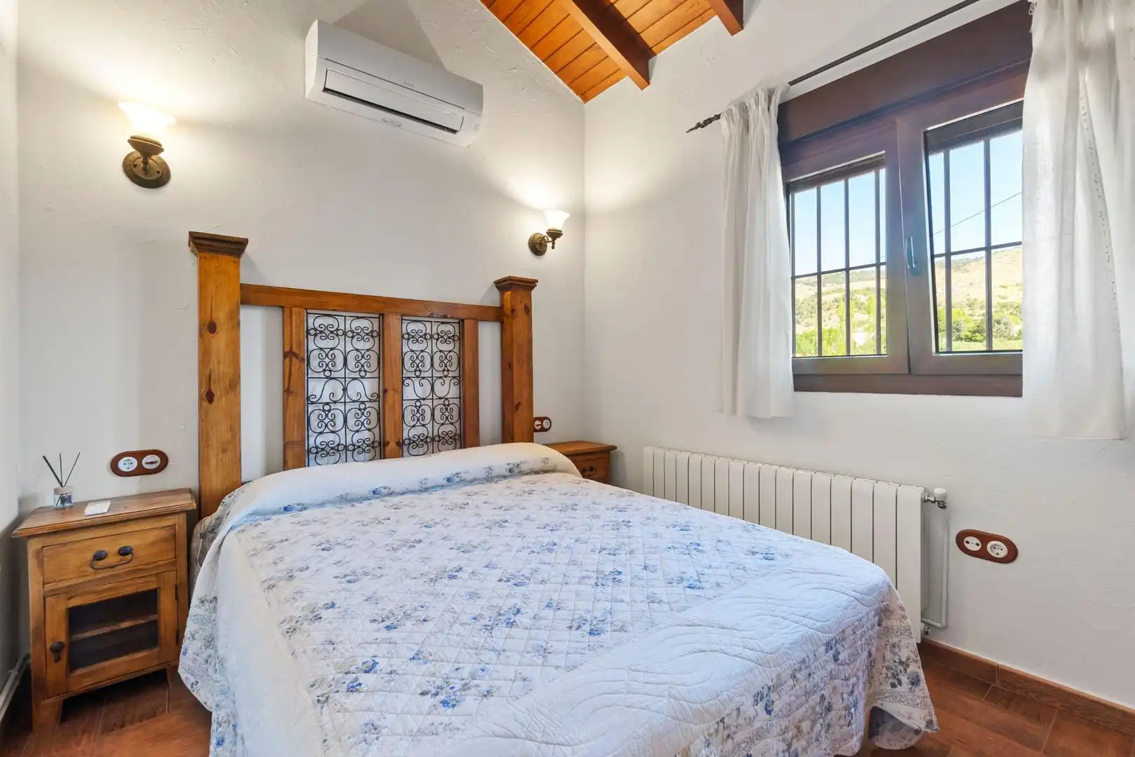 Detached house with pool to rent in Onil, imagen 29