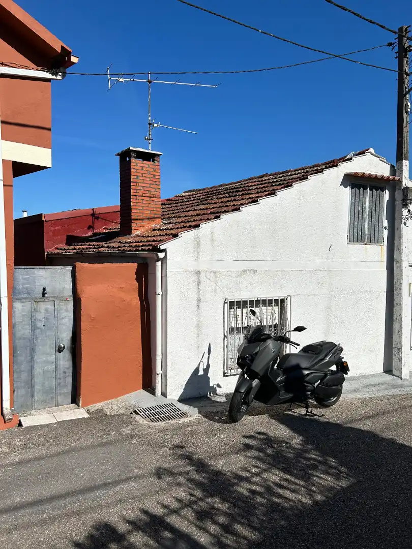 Vista exterior de Casa adosada en venta en Vigo  con Jardín privado