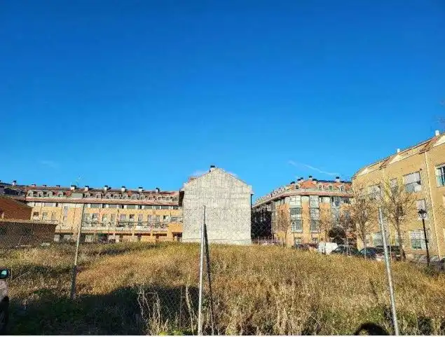 Lands and plots for sale in Chiloeches