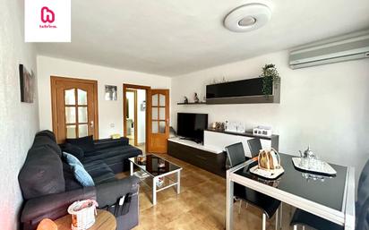 Living room of Flat for sale in Castellbell i el Vilar  with Air Conditioner, Heating and Terrace