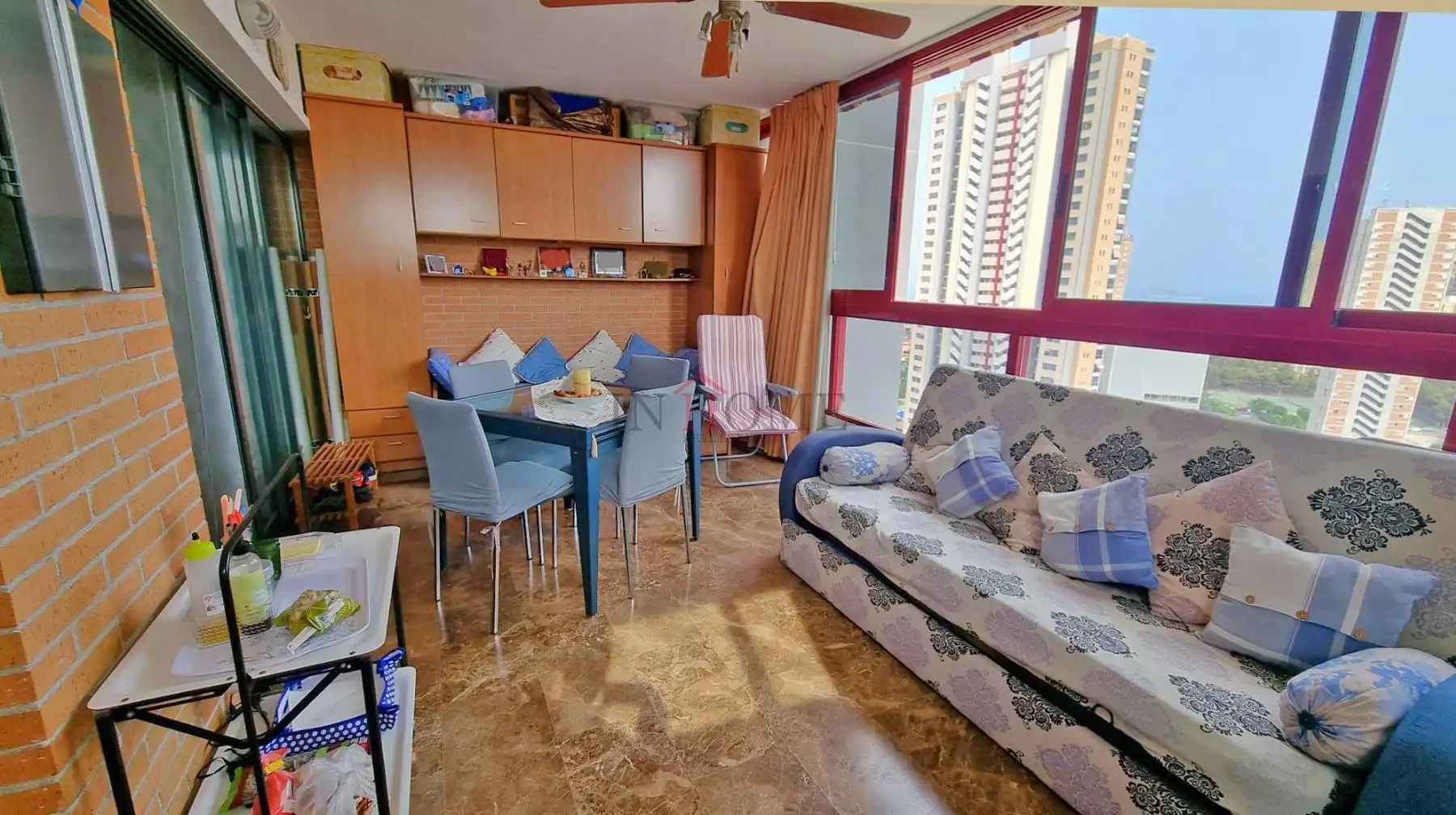 Sala de estar de Apartamento en venta en Benidorm con Aire acondicionado, Terraza y Amueblado