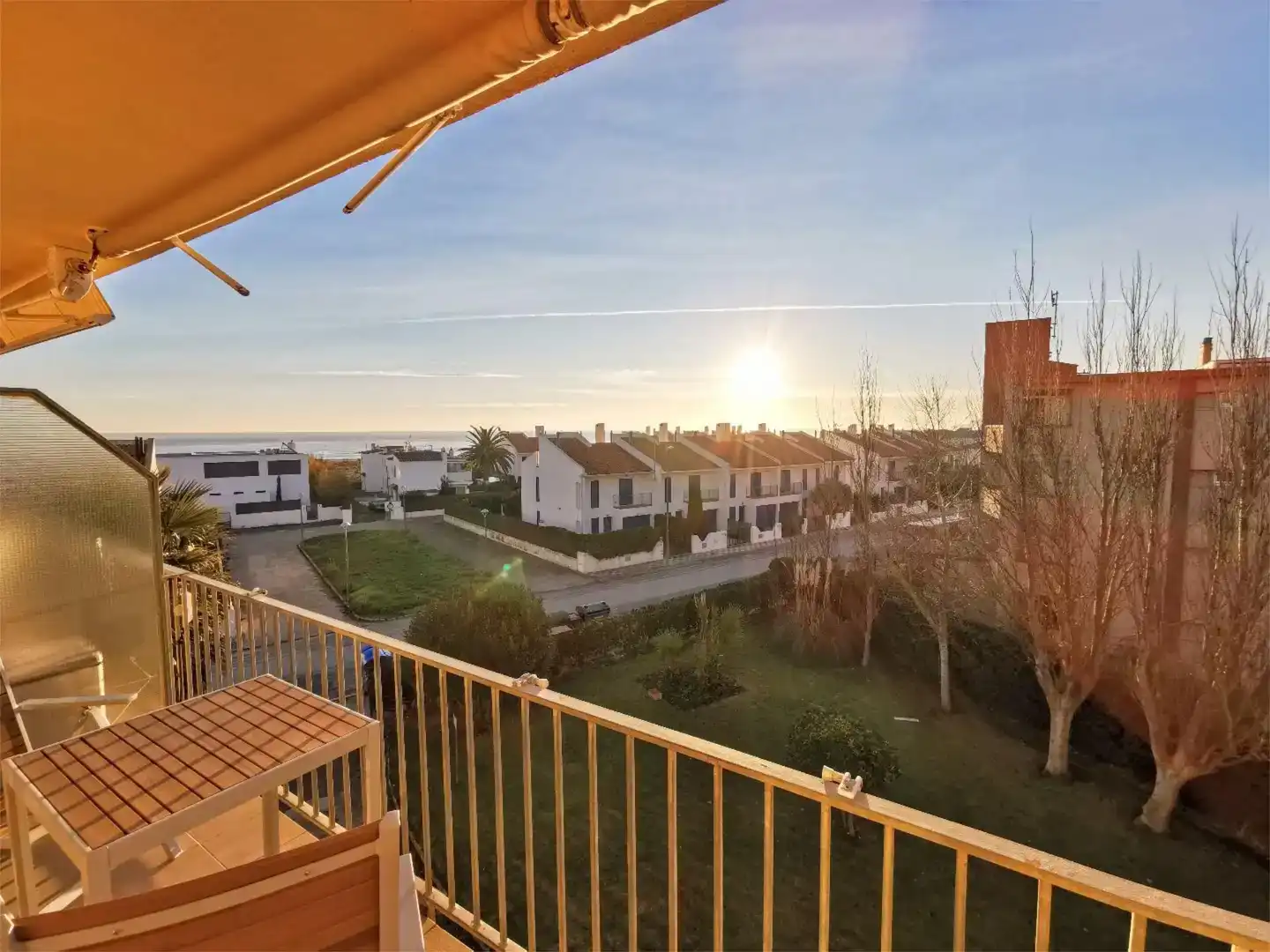Exterior view of Flat for sale in L'Estartit  with Air Conditioner, Furnished and Balcony