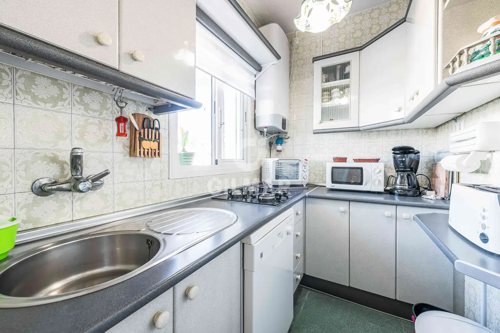 Kitchen of Flat for sale in Barbate  with Private garden, Swimming Pool and Balcony