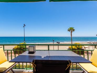 Piso con balcón en venta en Playa de los Boliches