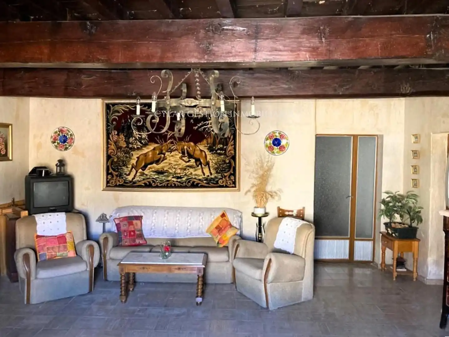 Sala de estar de Casa o chalet en venta en Monterrubio de Armuña con Terraza, Trastero y Piscina