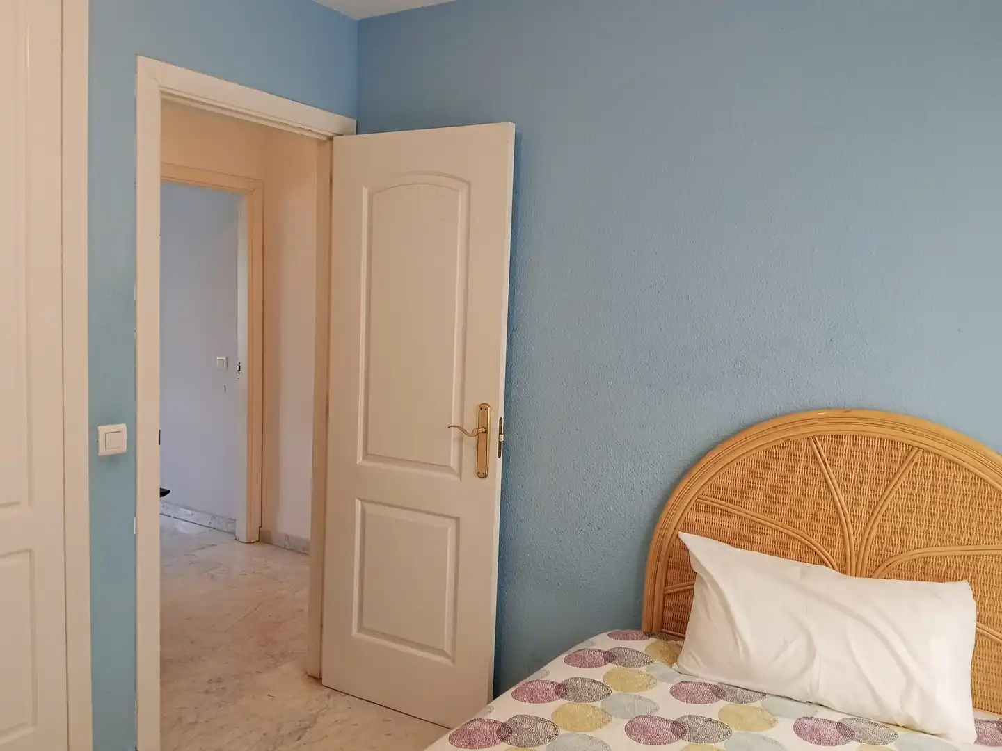 Schlafzimmer von Wohnung zum Verkauf in Marbella mit Möbliert, Ofen und Waschmaschine