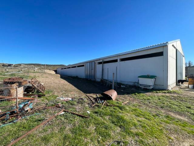 Nave industrial en Venta en Priego