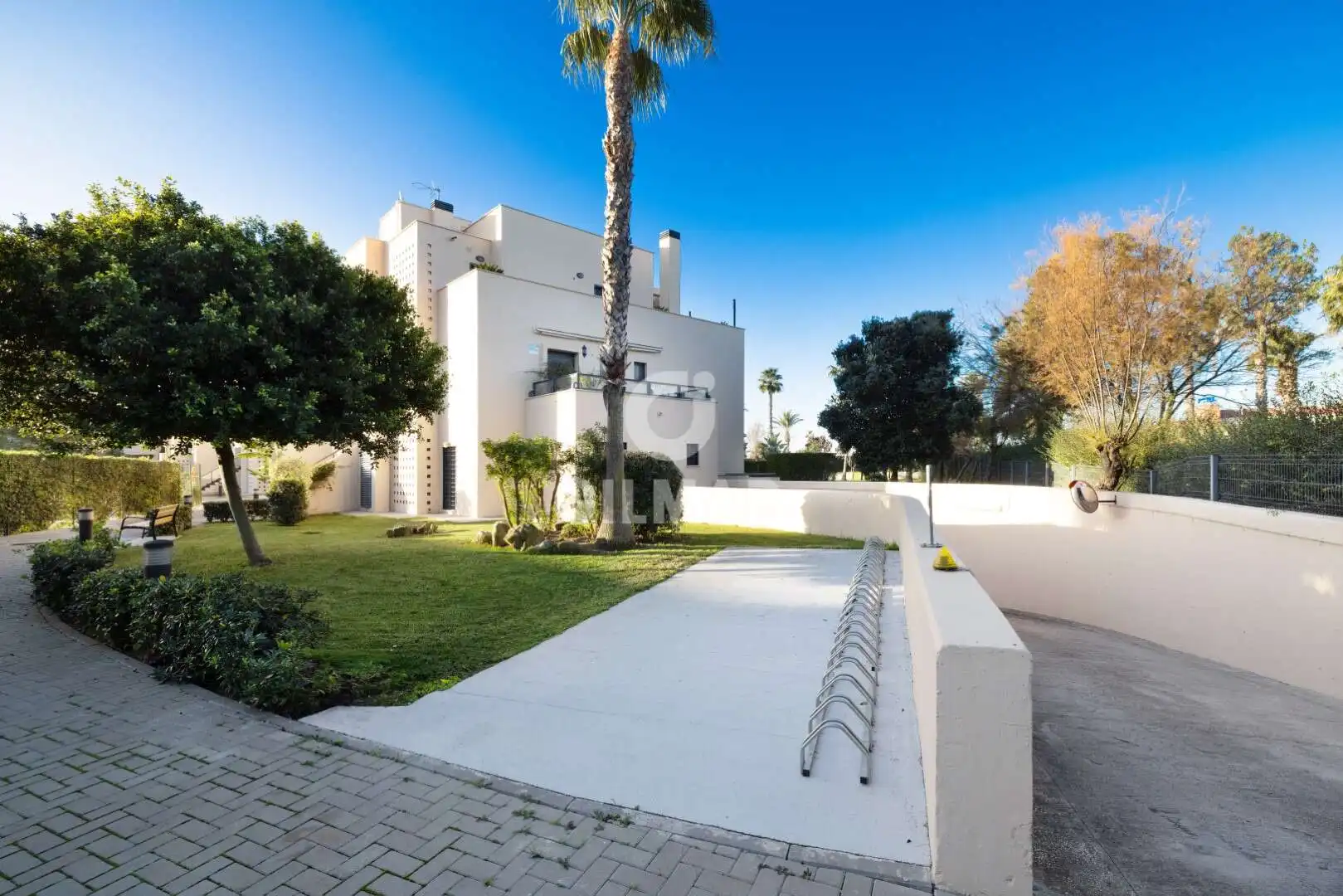 Vista exterior de Piso en venta en Chipiona con Calefacción, Jardín privado y Trastero