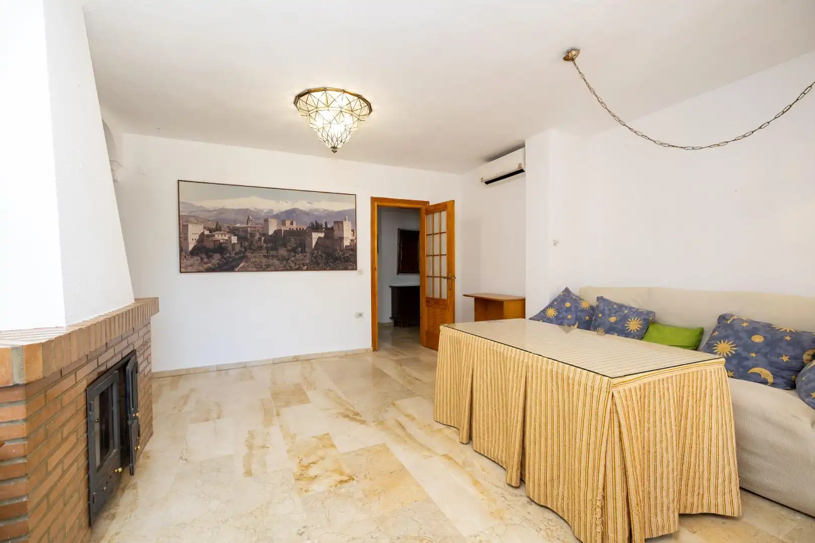 Casa adosada en venta en Granada con Calefacción, Jardín privado y Terraza