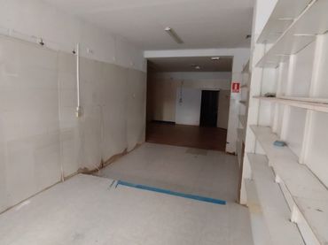 Local comercial en venda a Casco Antiguo