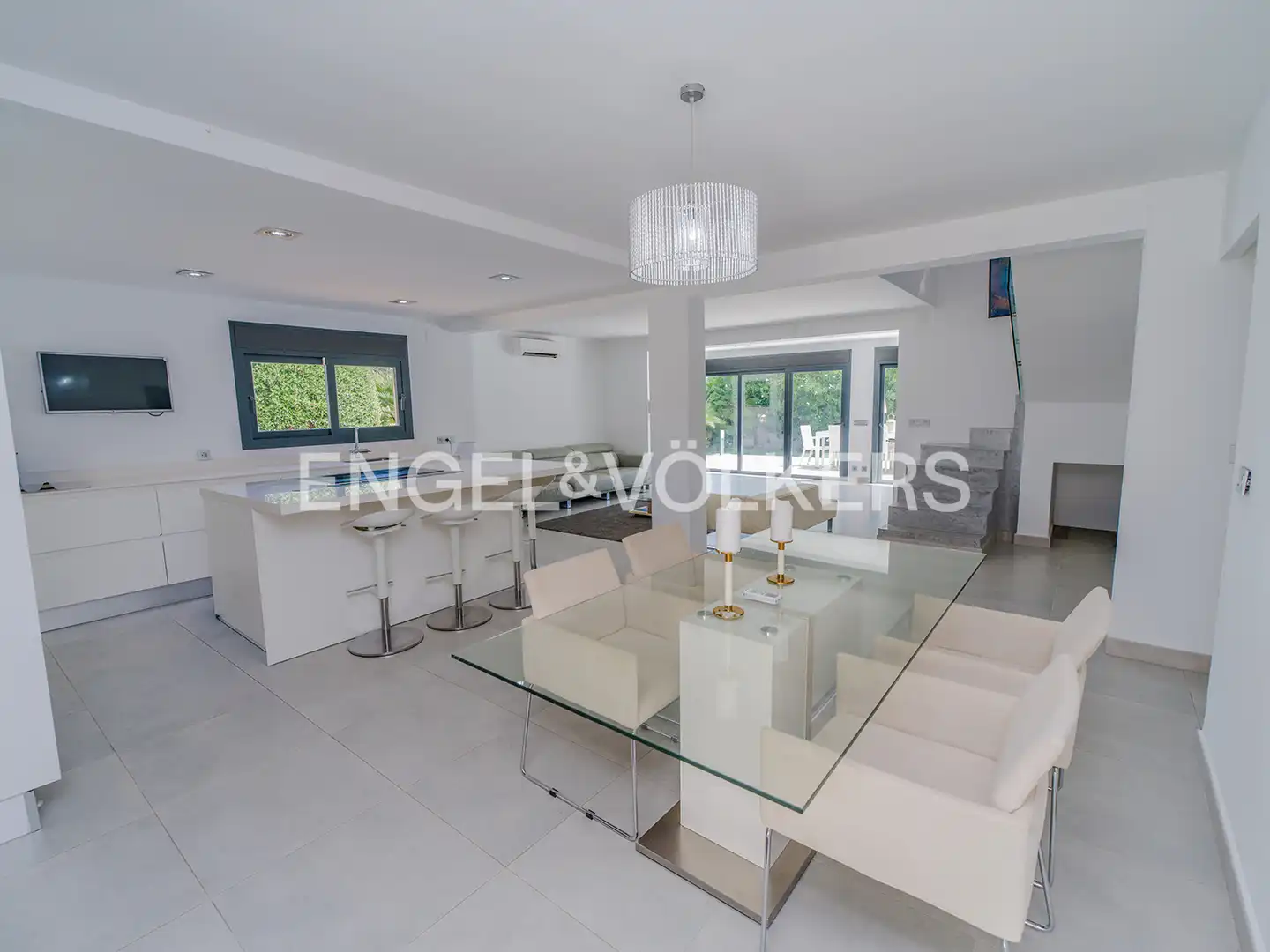 Comedor de Casa o chalet en venta en El Campello con Aire acondicionado, Calefacción y Jardín privado