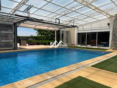 Schwimmbecken von Haus oder Chalet zum verkauf in Sariñena mit Klimaanlage, Terrasse und Schwimmbad