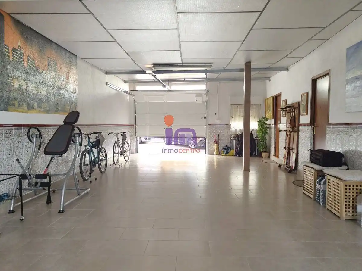 Casa con terraza en venta en Valdepeñas, imagen 6