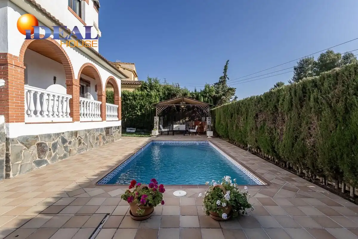 Casa o xalet en venda a Gójar