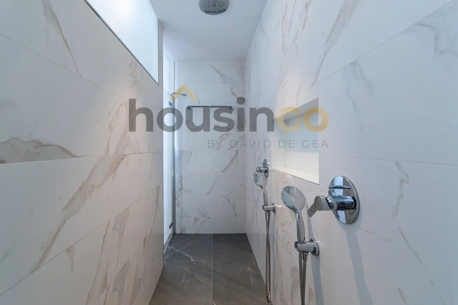 Badezimmer von Wohnung zur Miete in Madrid mit Klimaanlage, Heizung und Abstellraum