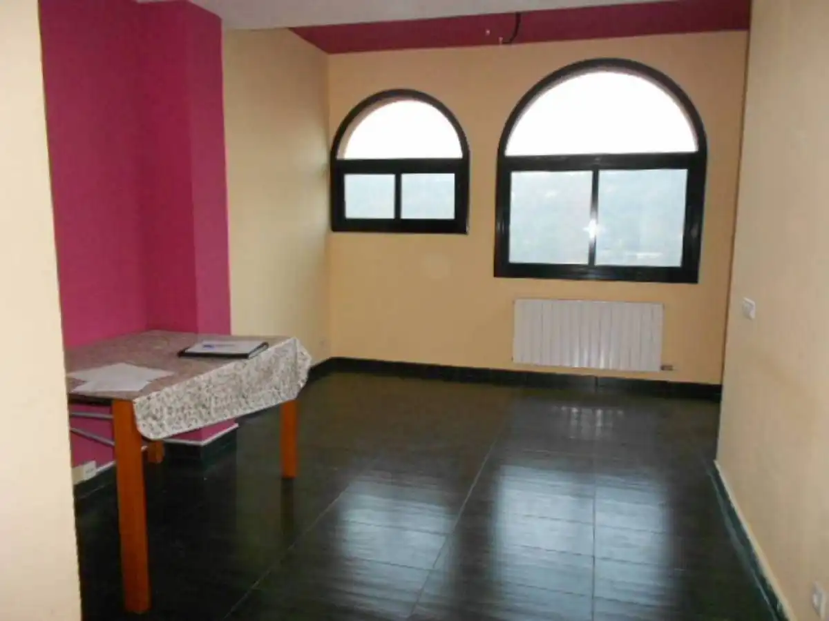Piso en venta en Manresa con Calefacción y Terraza