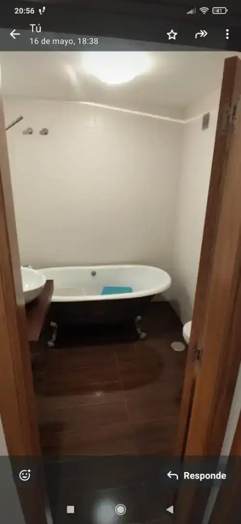 Bathroom of Flat for rent in Zona Fernández Ladreda