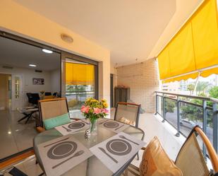 Terrassa de Apartament de lloguer en Villajoyosa / La Vila Joiosa amb Aire condicionat, Balcó i Piscina comunitària