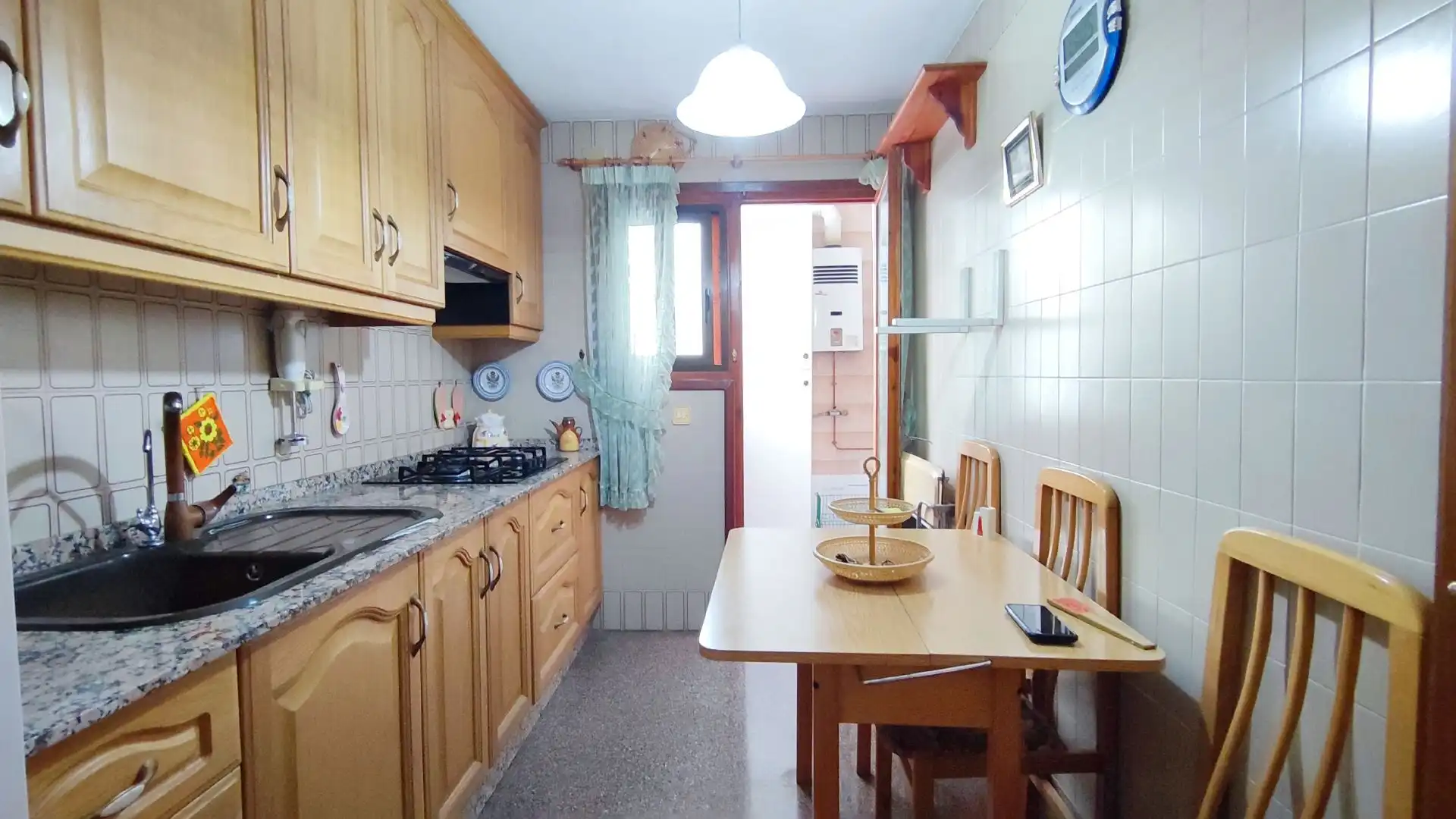 Cuina de Pis en venda en Alicante / Alacant amb Moblat i Balcó