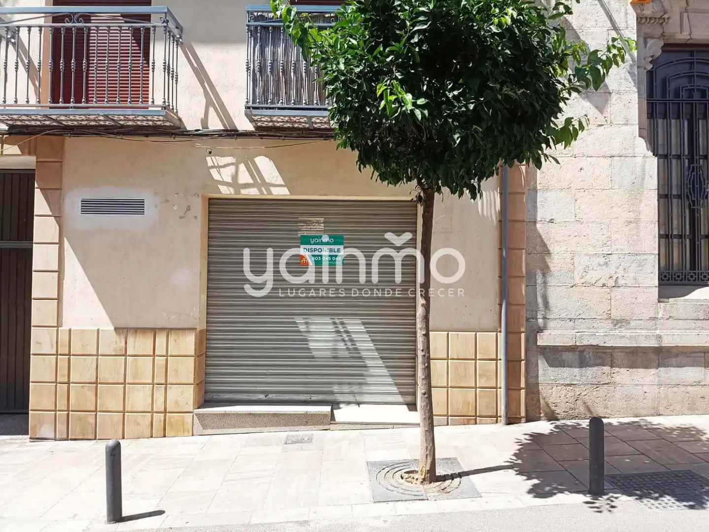 Vista exterior de Local en venda en Jaén
