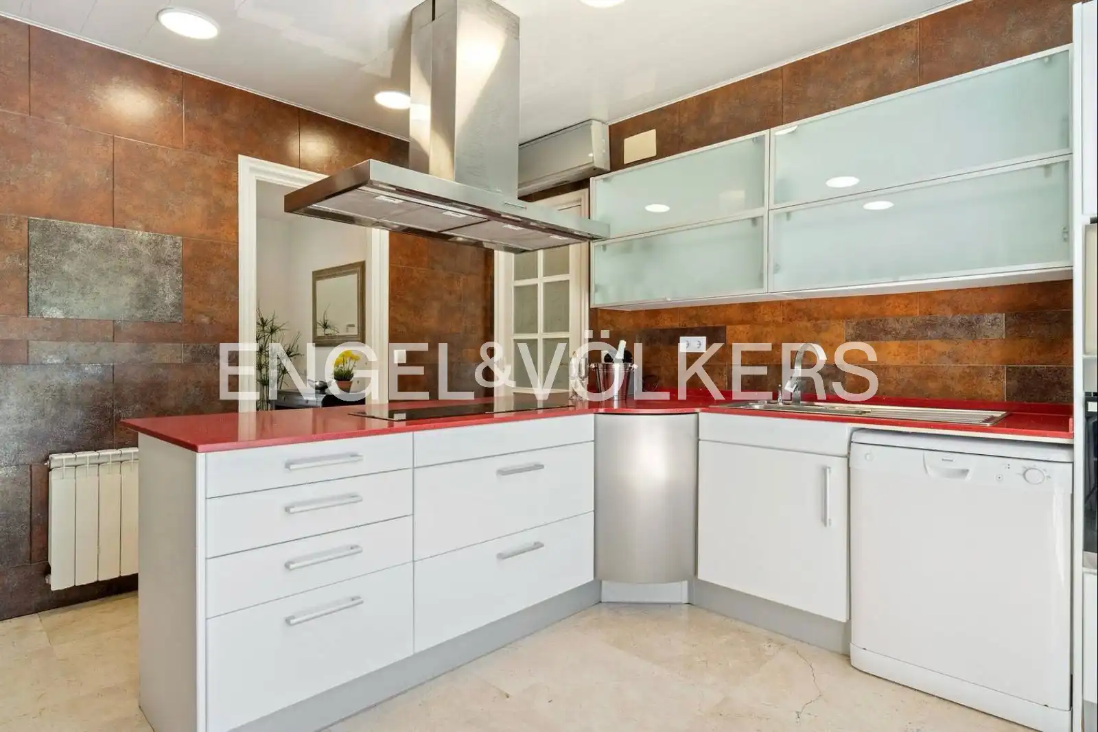 Chalet con terraza en venta en Carrer Gregal 9, imagen 13