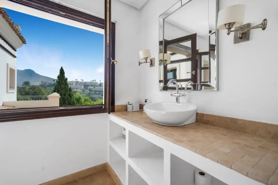 Chalet con piscina en venta en La Quinta, imagen 20