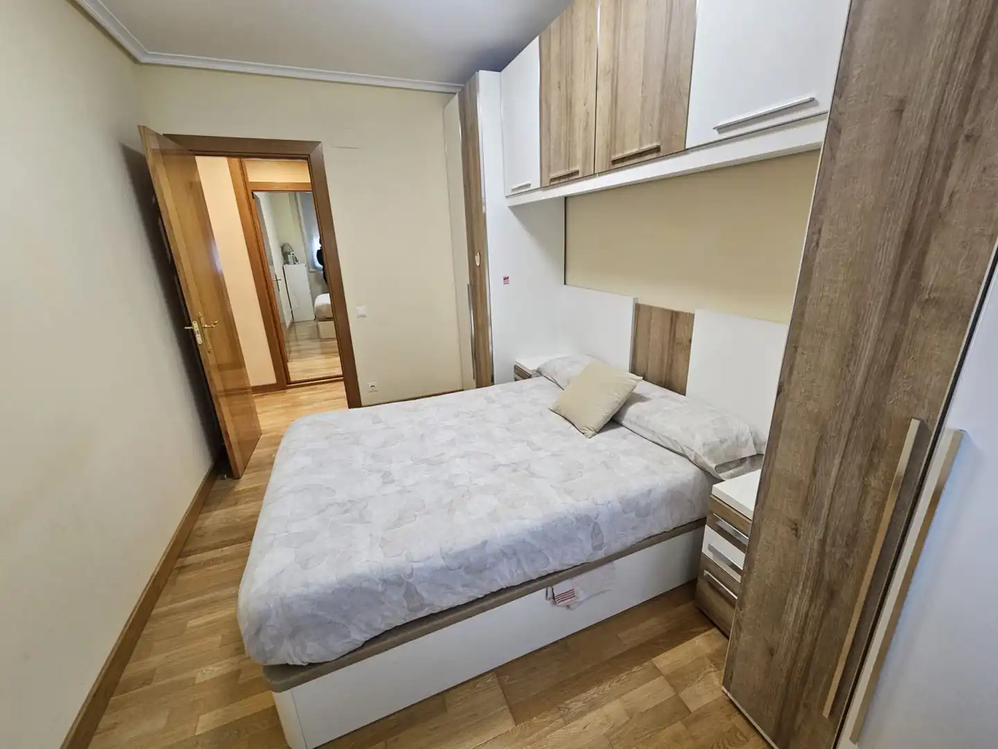 Bedroom of Flat for sale in  Logroño  with Heating, Parquet flooring and Storage room