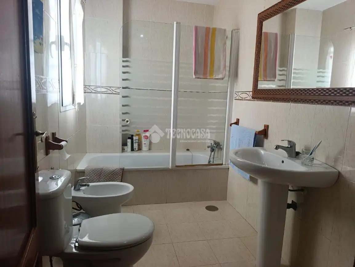 Baño de Dúplex en venta en Valverde de Leganés con Aire acondicionado y Balcón