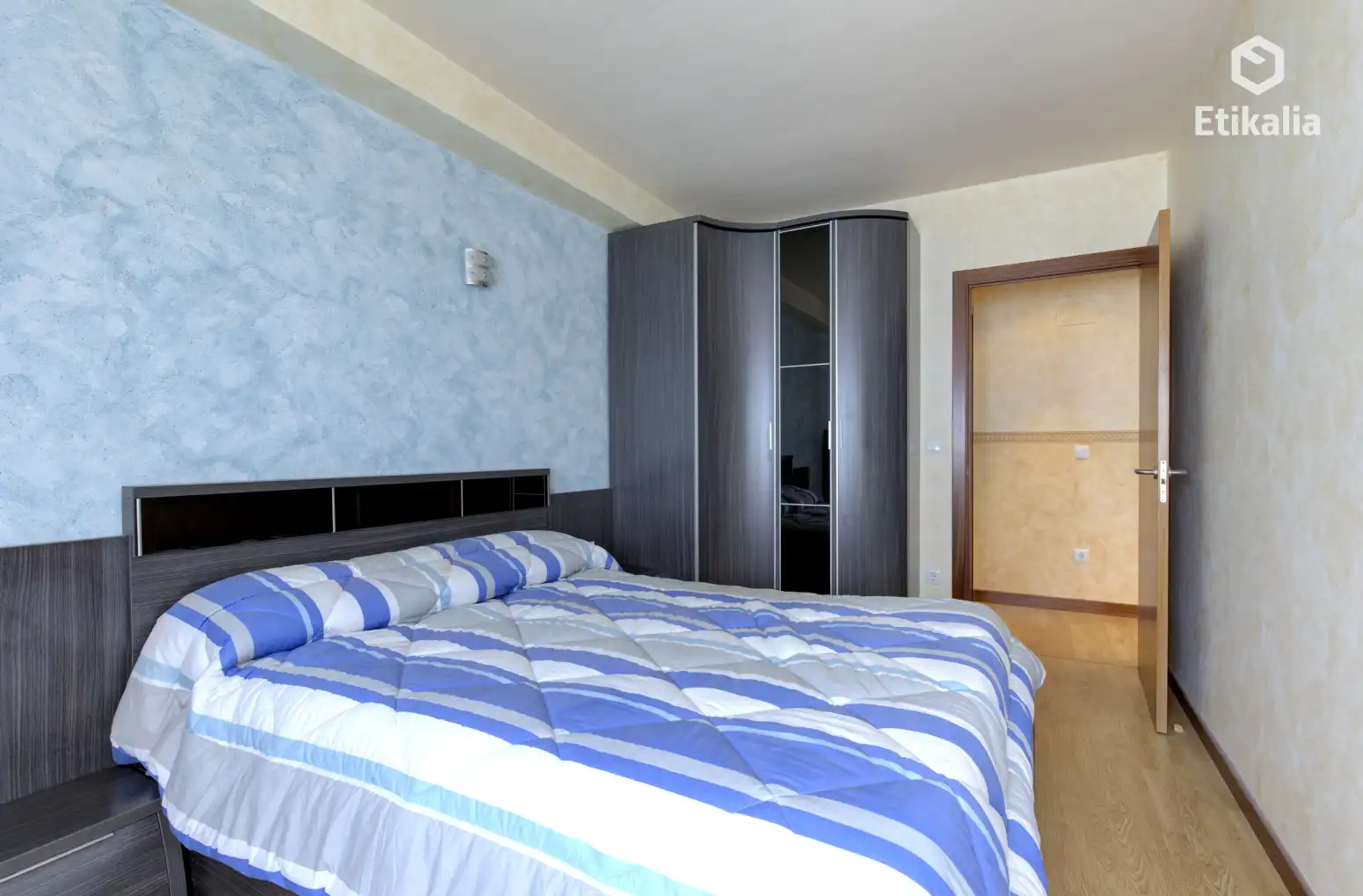 Habitación de Piso en venta en Vitoria - Gasteiz con Calefacción y Trastero