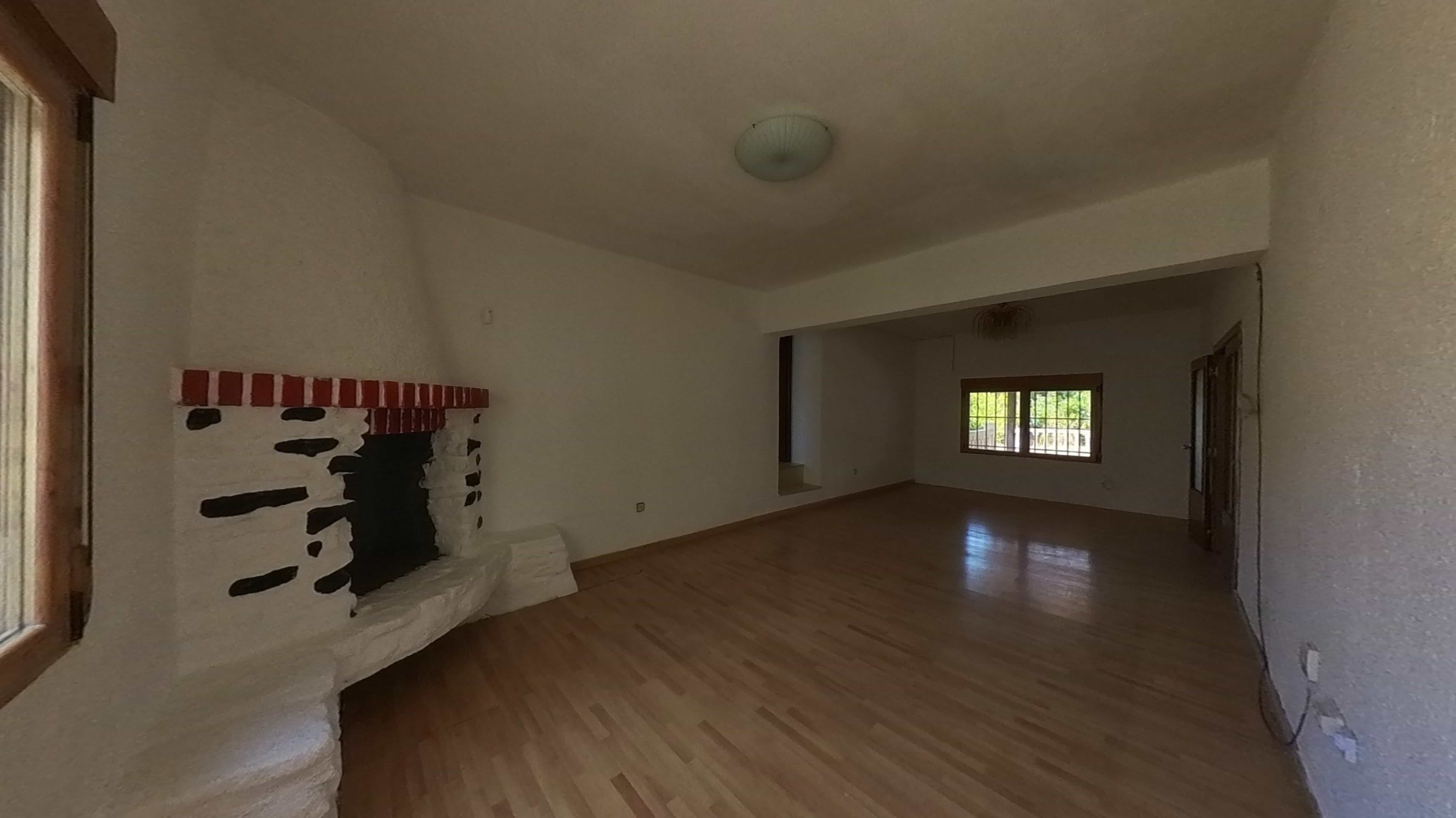 Sala d'estar de Casa o xalet en venda en  Zaragoza Capital amb Jardí privat, Traster i Piscina