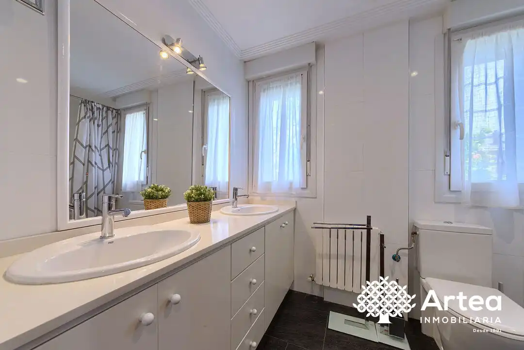 Piso en venta en Atxekolandeta Kalea, Neguri