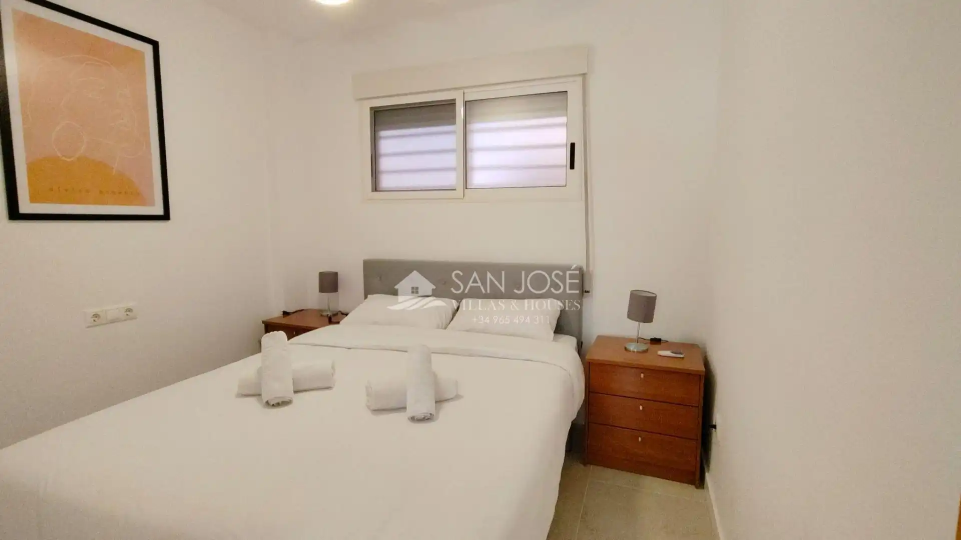 Habitación de Apartamento en venta en Elche / Elx con Aire acondicionado, Calefacción y Jardín privado