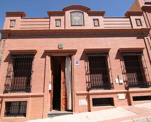 Exterior view of House or chalet for sale in Alcalá de Guadaira  with Air Conditioner and Terrace