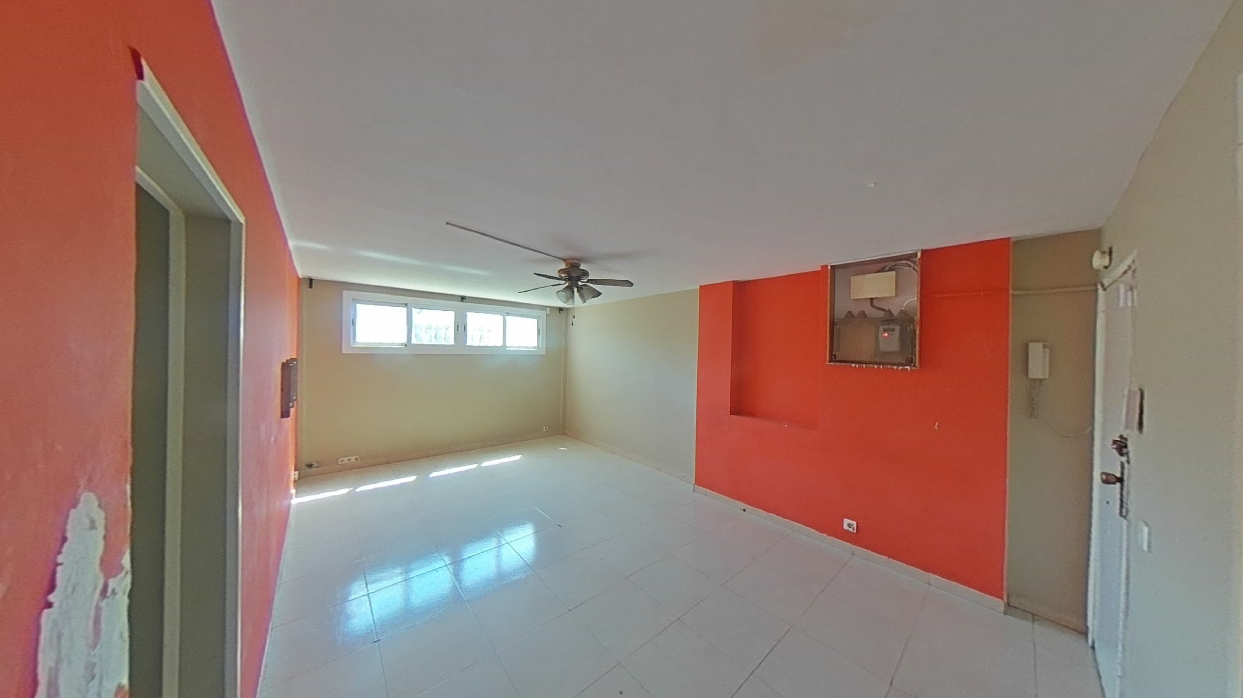 Living room of Flat for sale in L'Hospitalet de Llobregat