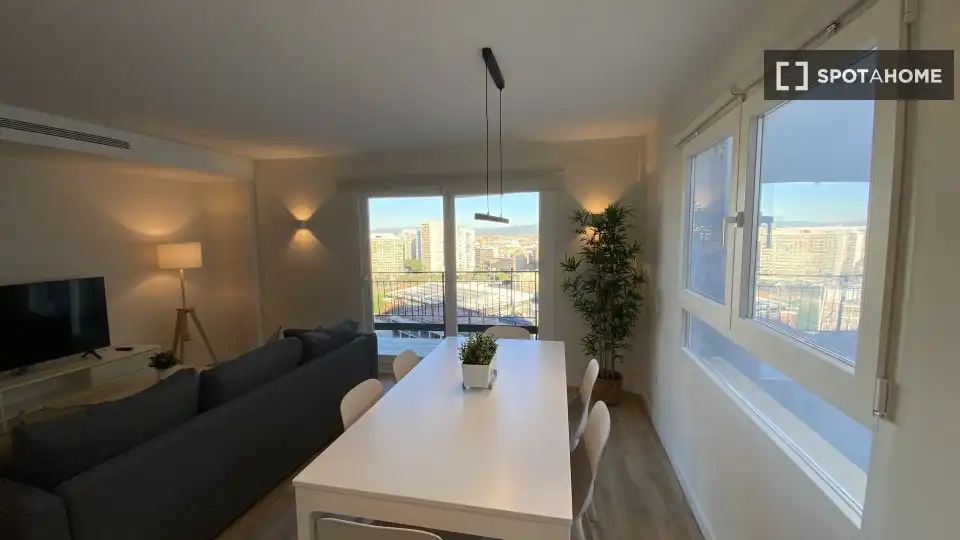 Comedor de Piso de alquiler en Valencia con Aire acondicionado, Calefacción y Amueblado