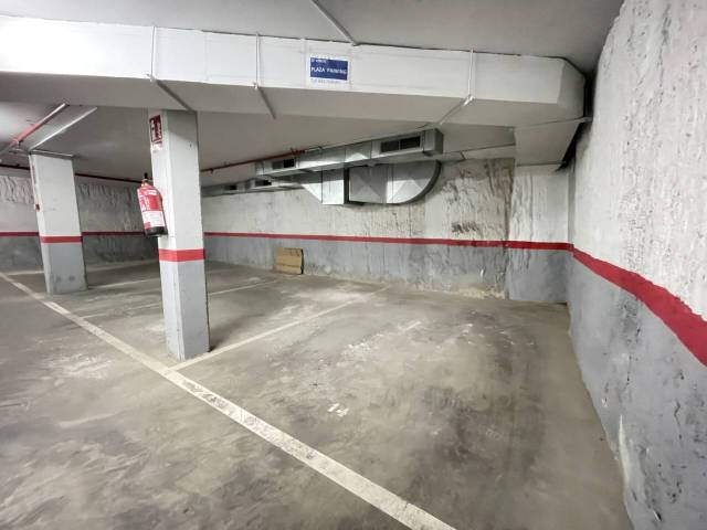 Garaje en Venta en Calle Begur, 11 en Sants-Badal