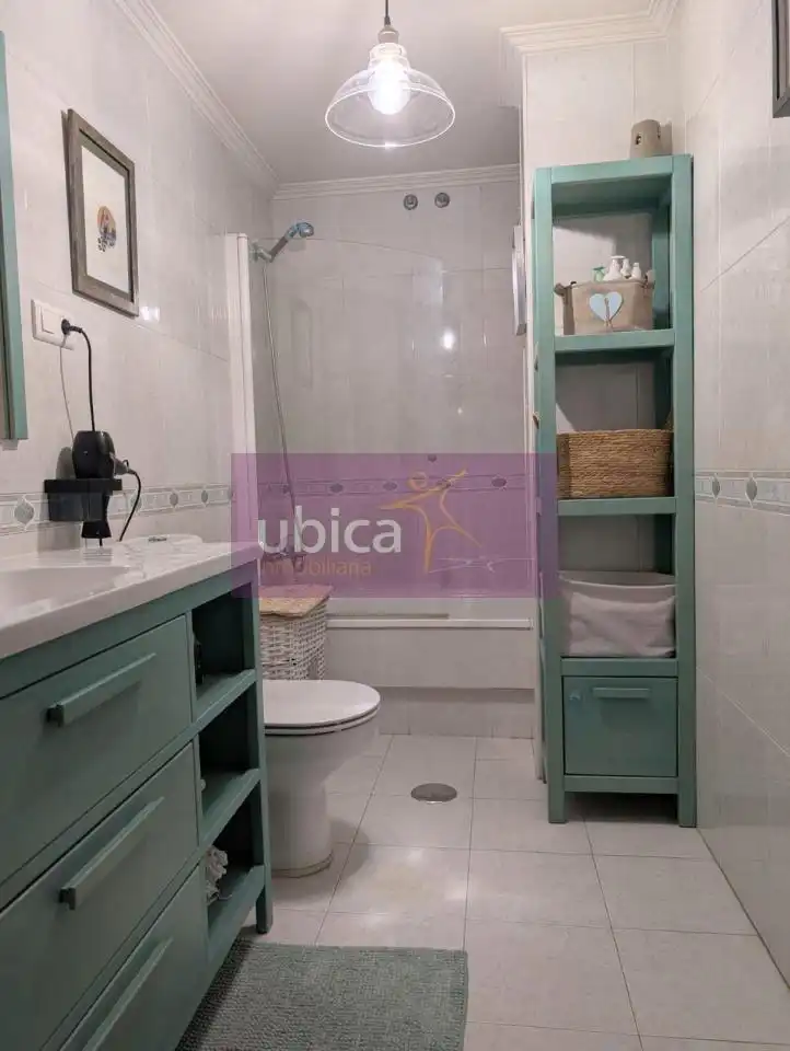 Bathroom of Attic for sale in Vigo   with Heating, Parquet flooring and Terrace